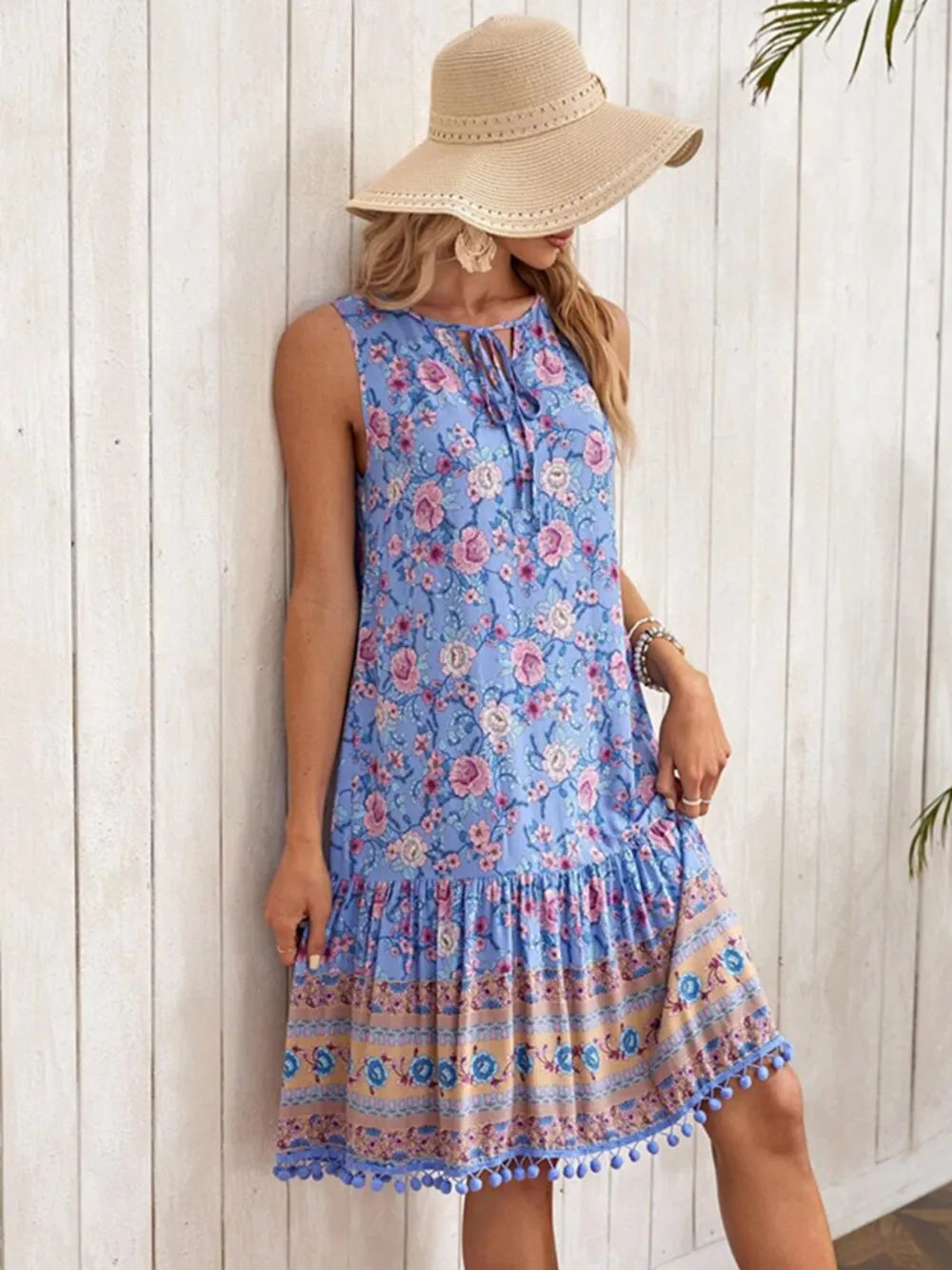 Tie Neck Sleeveless Floral Dress 94bd5050-cf49-4e53-b2d2-b255b2357c55-Max