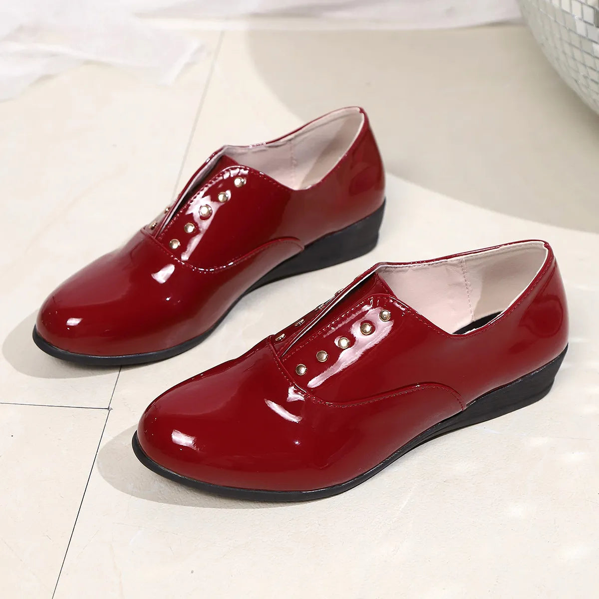 Point Toe Flats Slip-Ons 955b9157-1e72-4888-a398-a8354491bbcc-Max-Origin