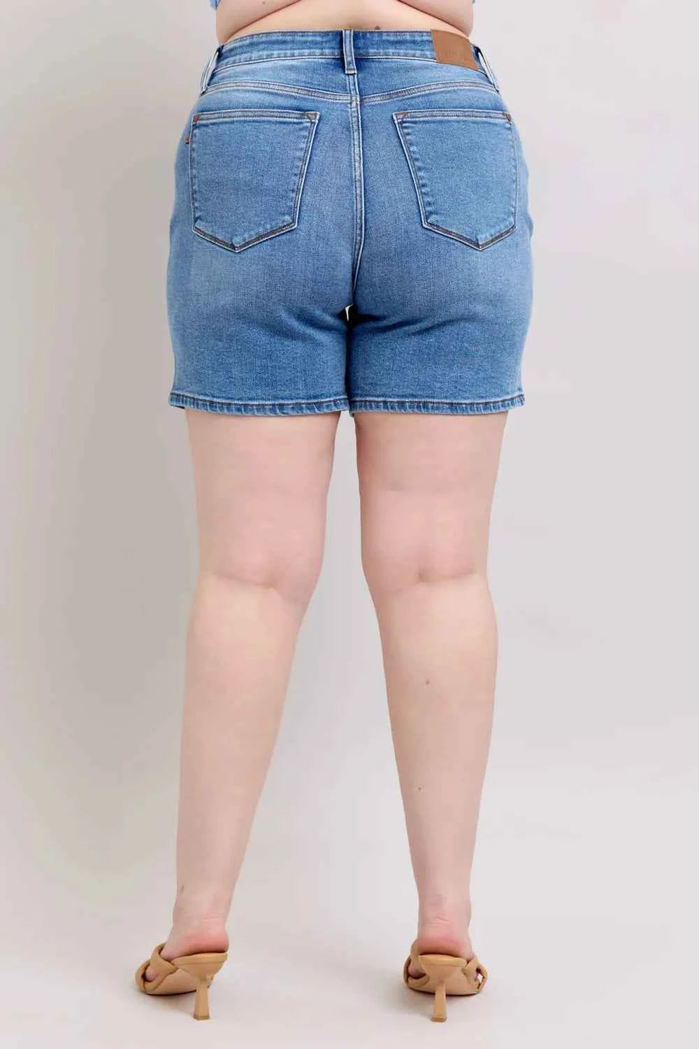 Judy Blue Full Size 2 Button Denim Shorts with Pockets Plus Size 95643ca9-fdc1-4c92-97a0-b7f02239f5cc-Max