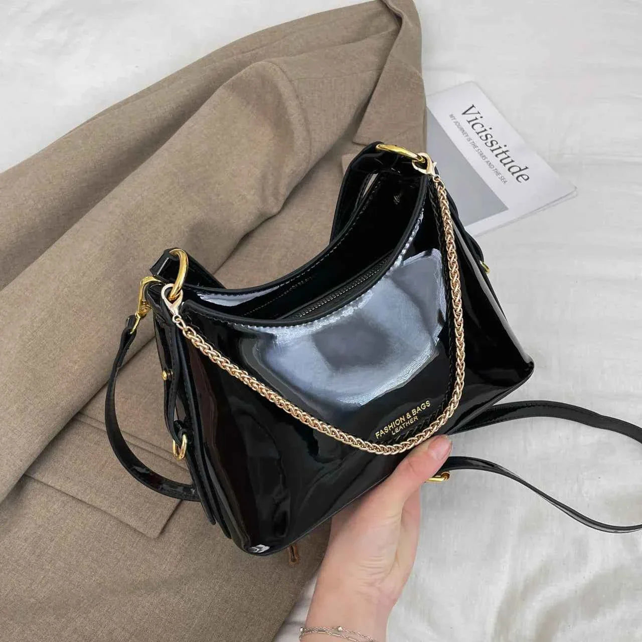 Leather Chain-Strap Shoulder Bag Black onesize 9566ab4cf8a04c5da33ba5a750525a8b-Max-Origin