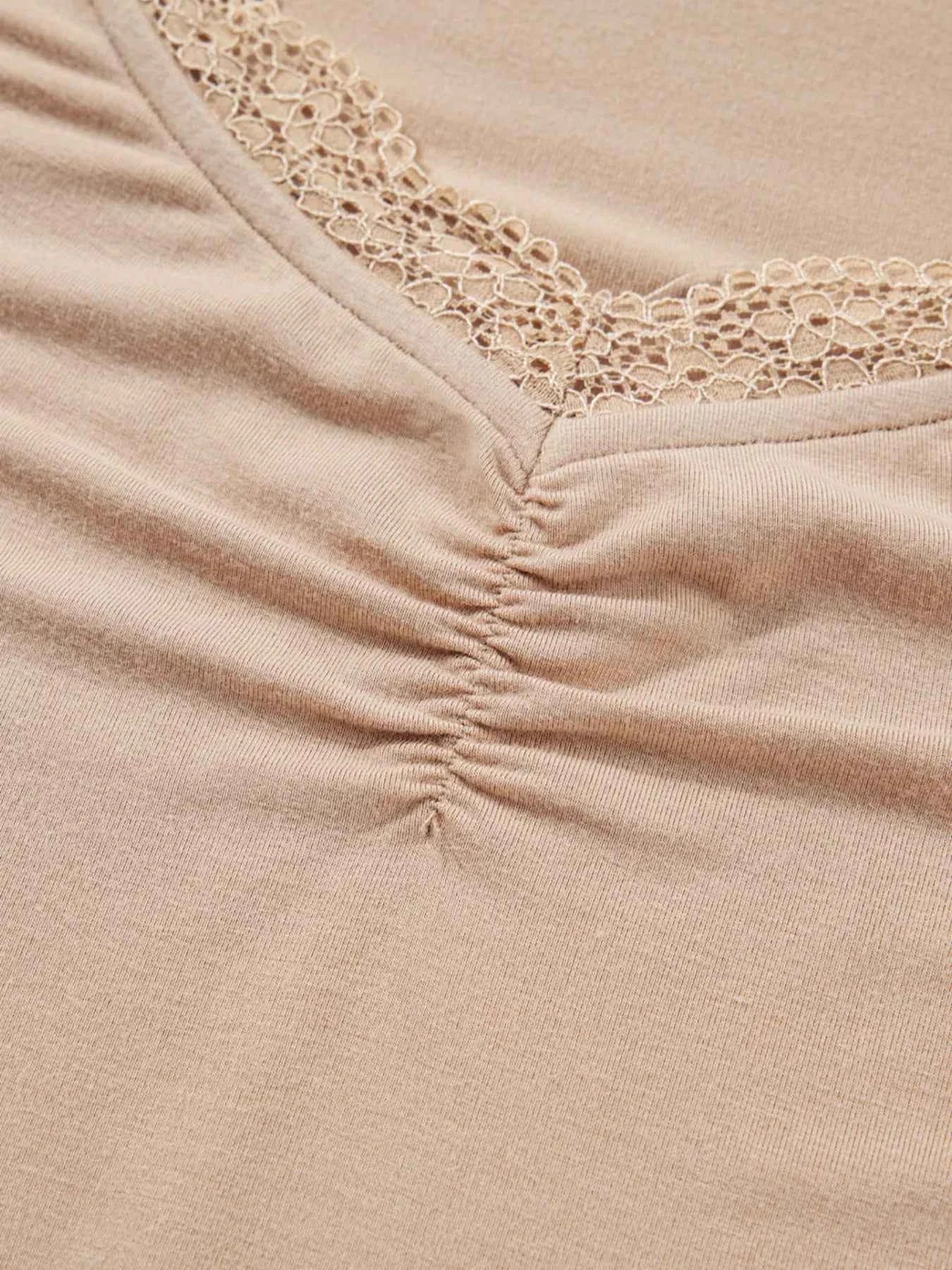 Lace-Trimmed Ruched Detail Long Sleeve T-Shirt 95abd2a8644c4079be2d80802299a300-Max-Origin