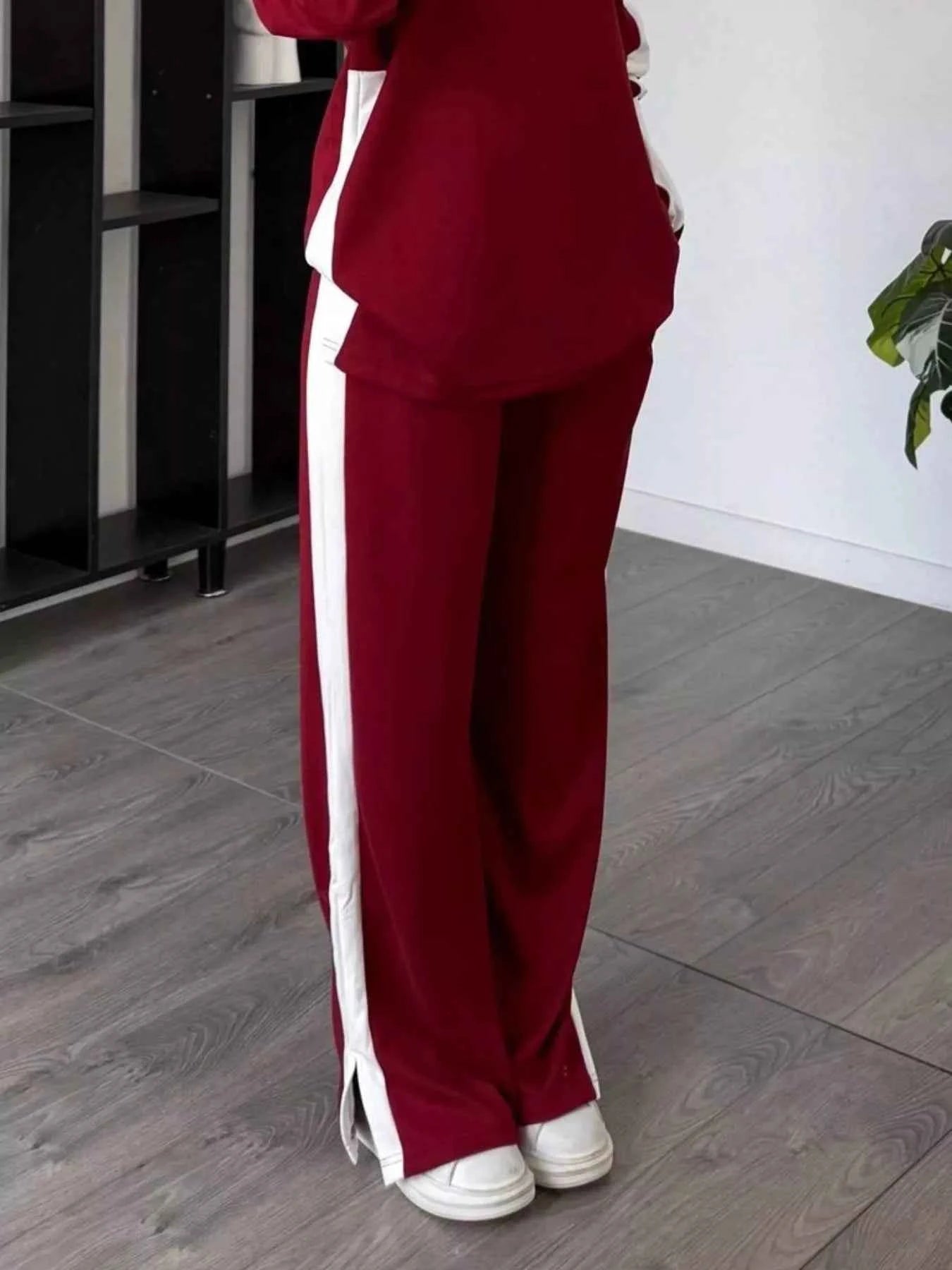 Full Size Contrast Round Neck Top and Pants Set Plus Size 95e514c9-334c-4c8e-b8ab-416084c6b523-Max-Origin