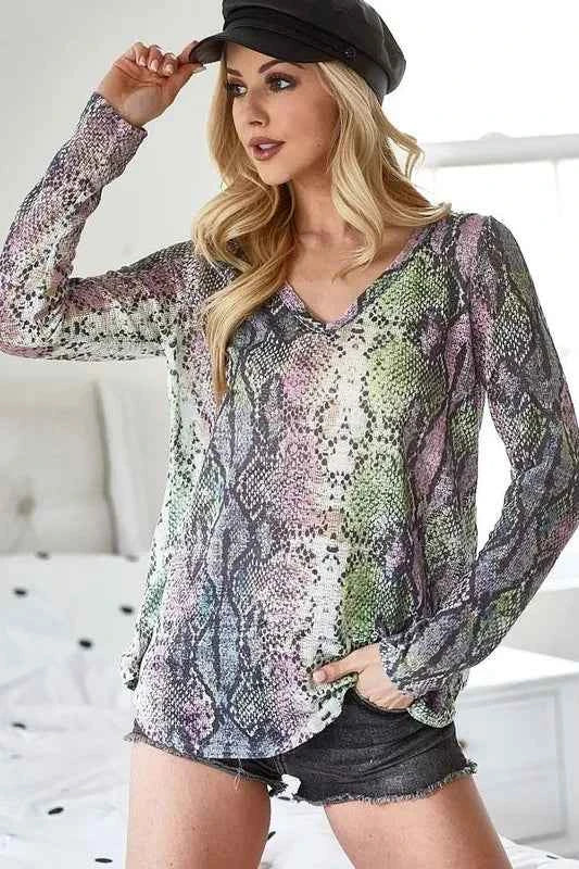 Snakeskin Print Low Gauge Hacci V Neck Top 96f9e7856f124013925a3f1c34434e87-Max-Origin