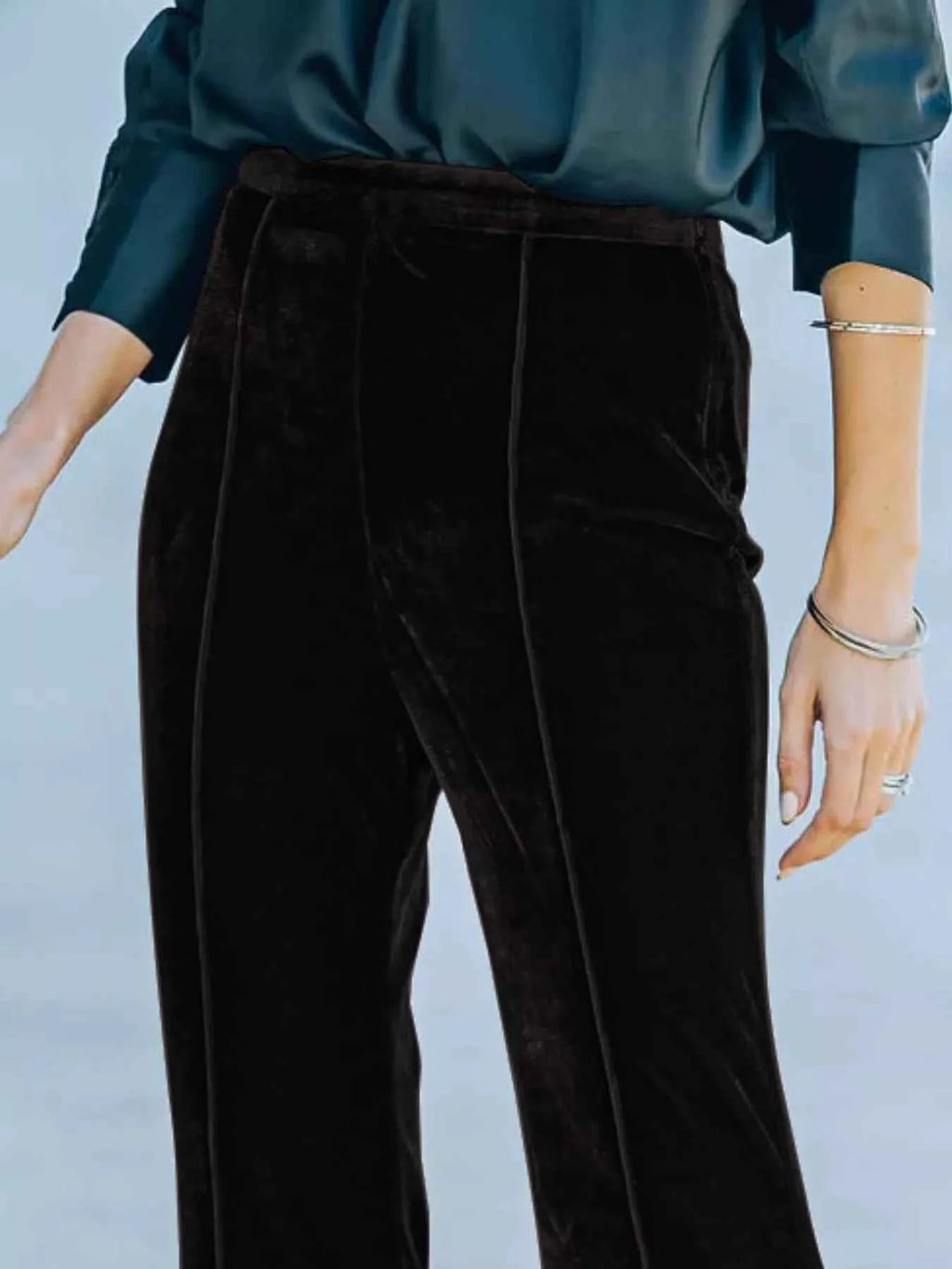 High-Waisted Wide Leg Velvet Pants 9746d0a0-725f-478d-a157-d127c9d93f6d-Max-Origin