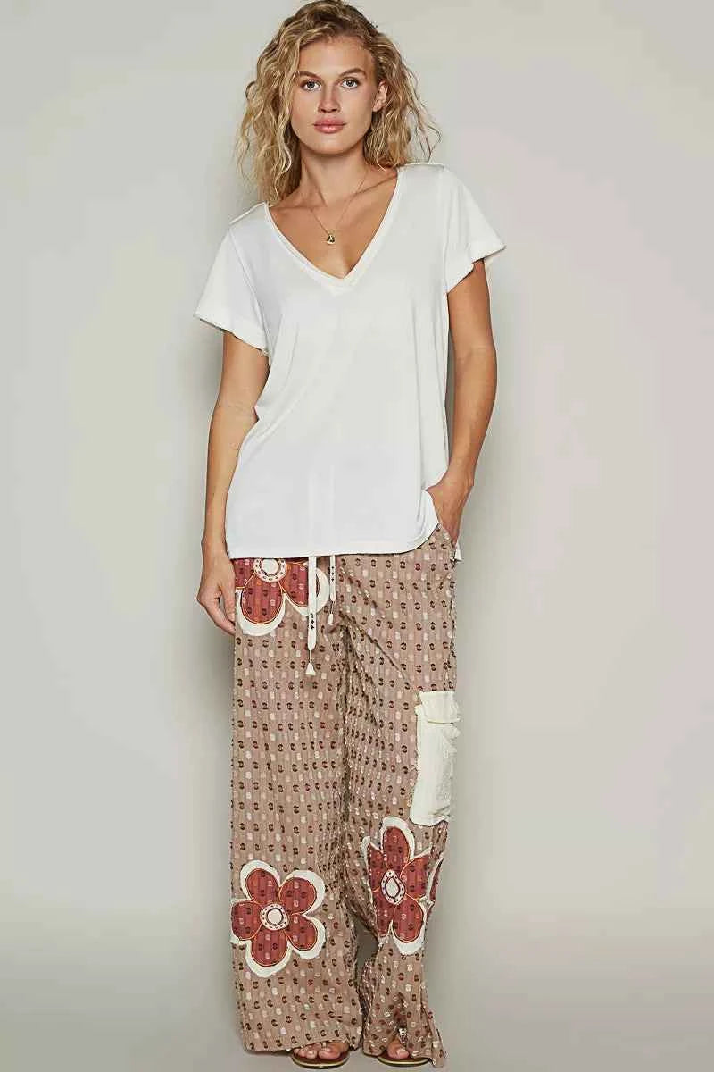 POL Basic V-Neck Short Sleeve T-Shirt 9786692d-0440-4b4b-8a46-b640e3ebbb3a-Max-Origin