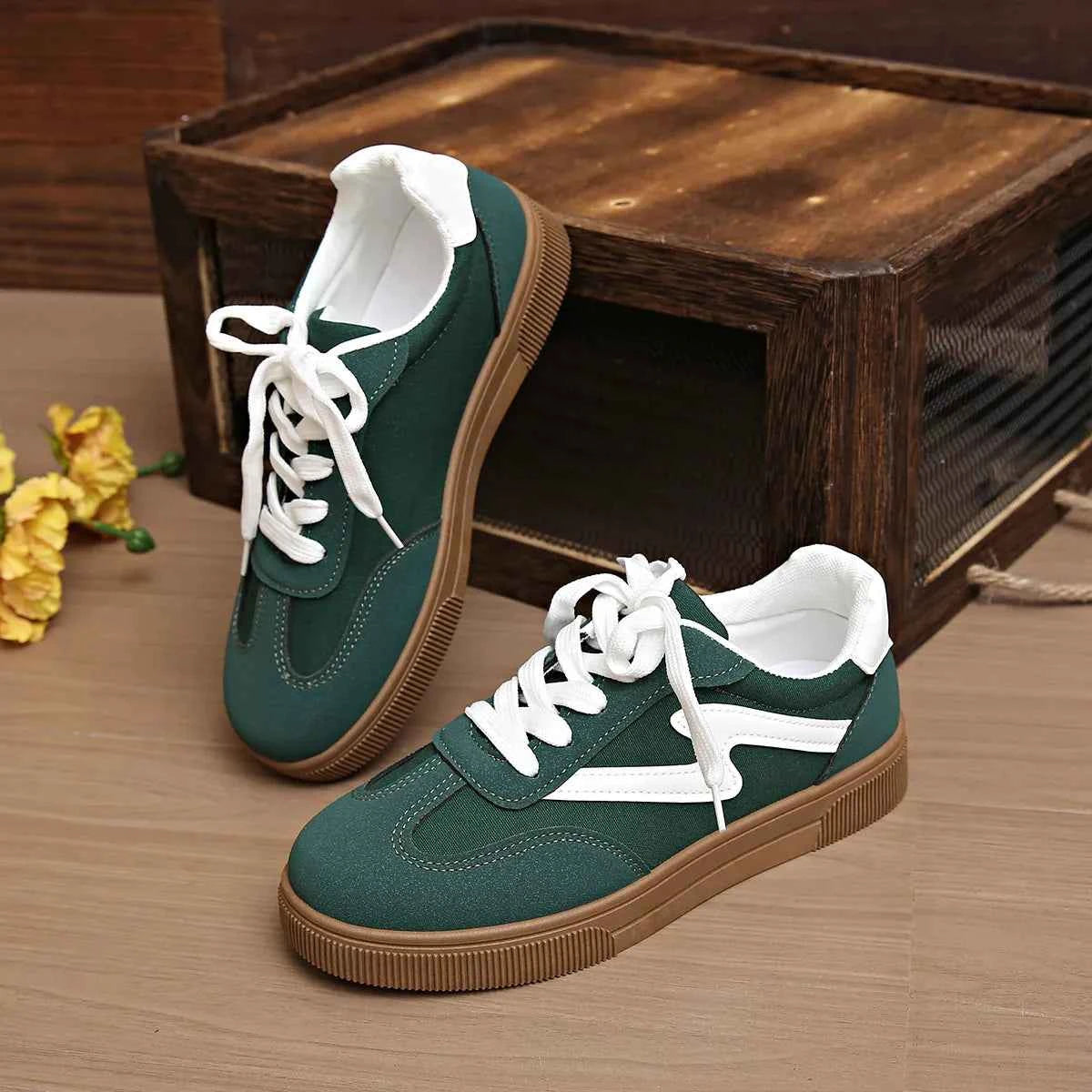Lace Up Platform Sneakers 979c5e591cfe4fc08ebbc483acfeca11-Max-Origin