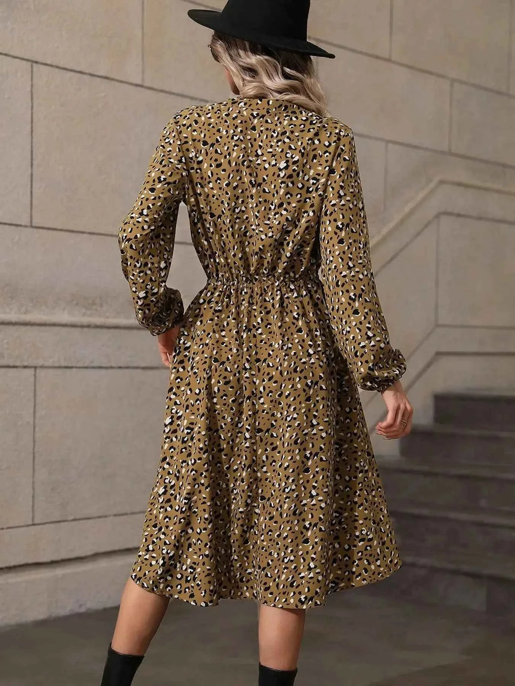 Printed Long Sleeve Midi Dress 97ab6396-bc5f-4b7e-8bdf-b384870725ce-Max-Origin