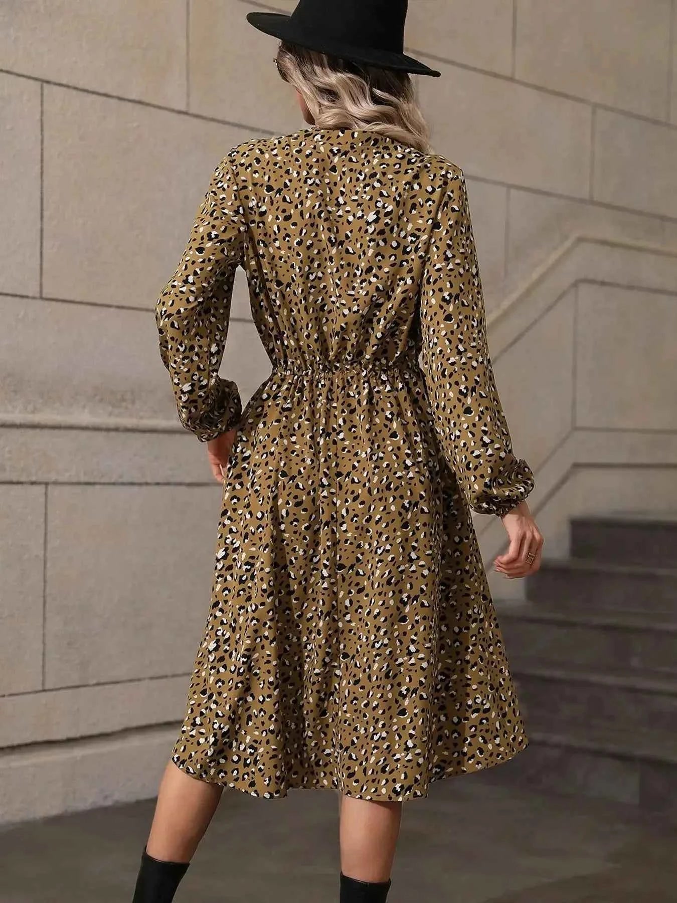 Printed Long Sleeve Midi Dress 97ab6396-bc5f-4b7e-8bdf-b384870725ce-Max-Origin