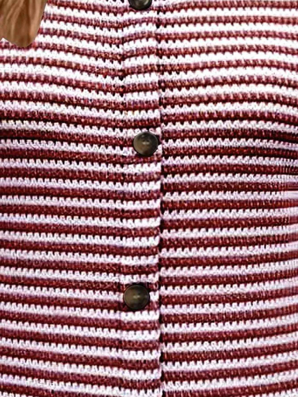 Striped Round Neck Tank Top 97f05dba-a46c-4729-afe8-074a803feb1a-Max-Origin