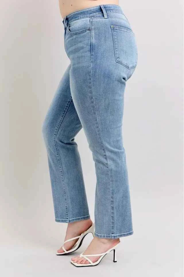 Judy Blue Plus Size High Waist Dad Jeans 9815d739-0e36-48aa-8176-3051e8261dd5-Max