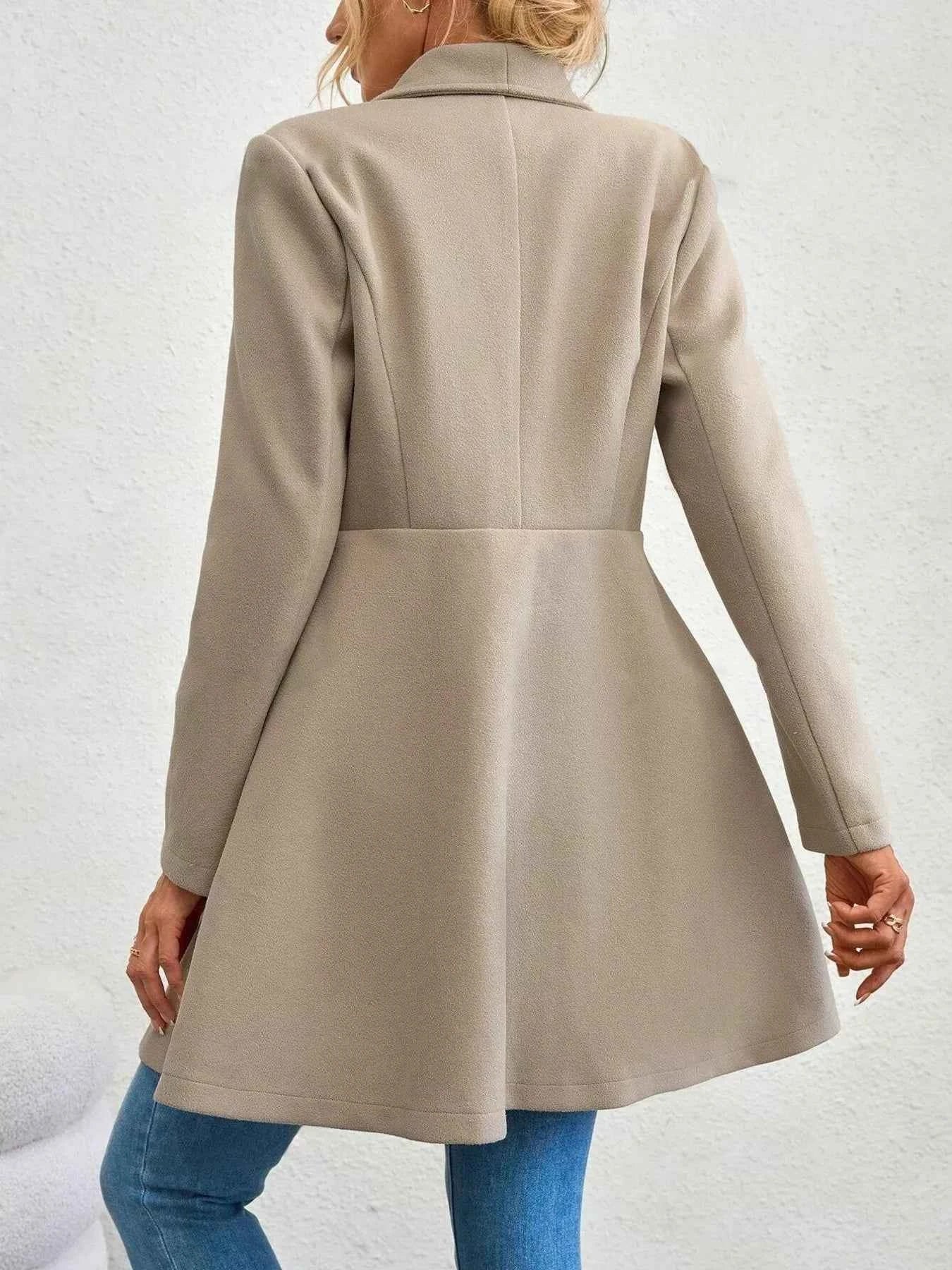 Double-Breasted Wool Blend Coat 983f10f4d824437eaf1536ffe58ba808-Max-Origin