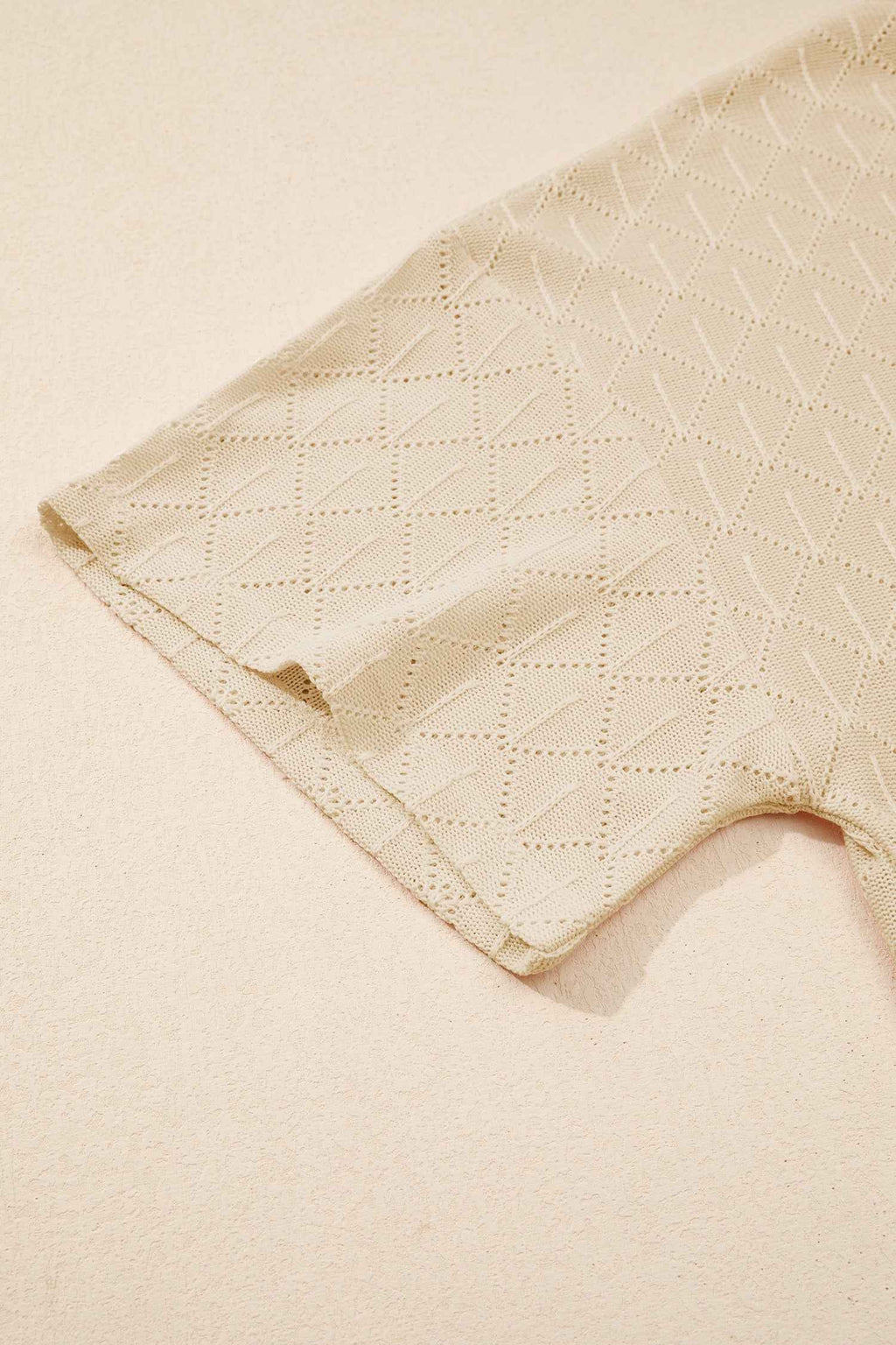 Light Pink Pointelle Rhombus Knit Plus Size V Neck Loose Top 986909441b8bc9b3