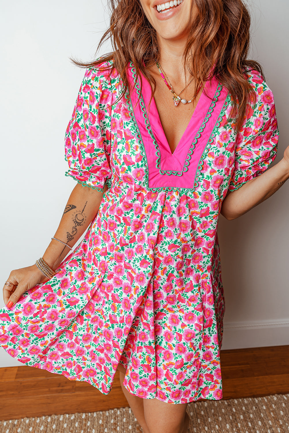 Pink Floral Print V Neck Patchwork Short Bubble Sleeve Mini Dress 987a8672117573a9