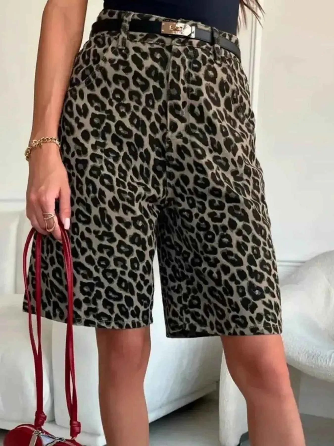 Leopard Print High-Waisted Casual Shorts 989207cc-9bb7-4a73-8650-1a46d5b6a4e0-Max-Origin