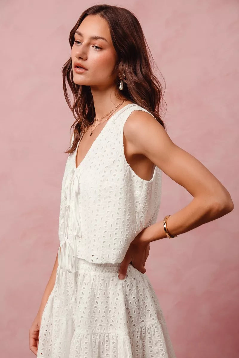 SO ME Floral Eyelet Lace Tie Front Vest Top and Tiered Mini Skirt Set 98a45071c7844484873b3d60d0586ecd-Max-Origin