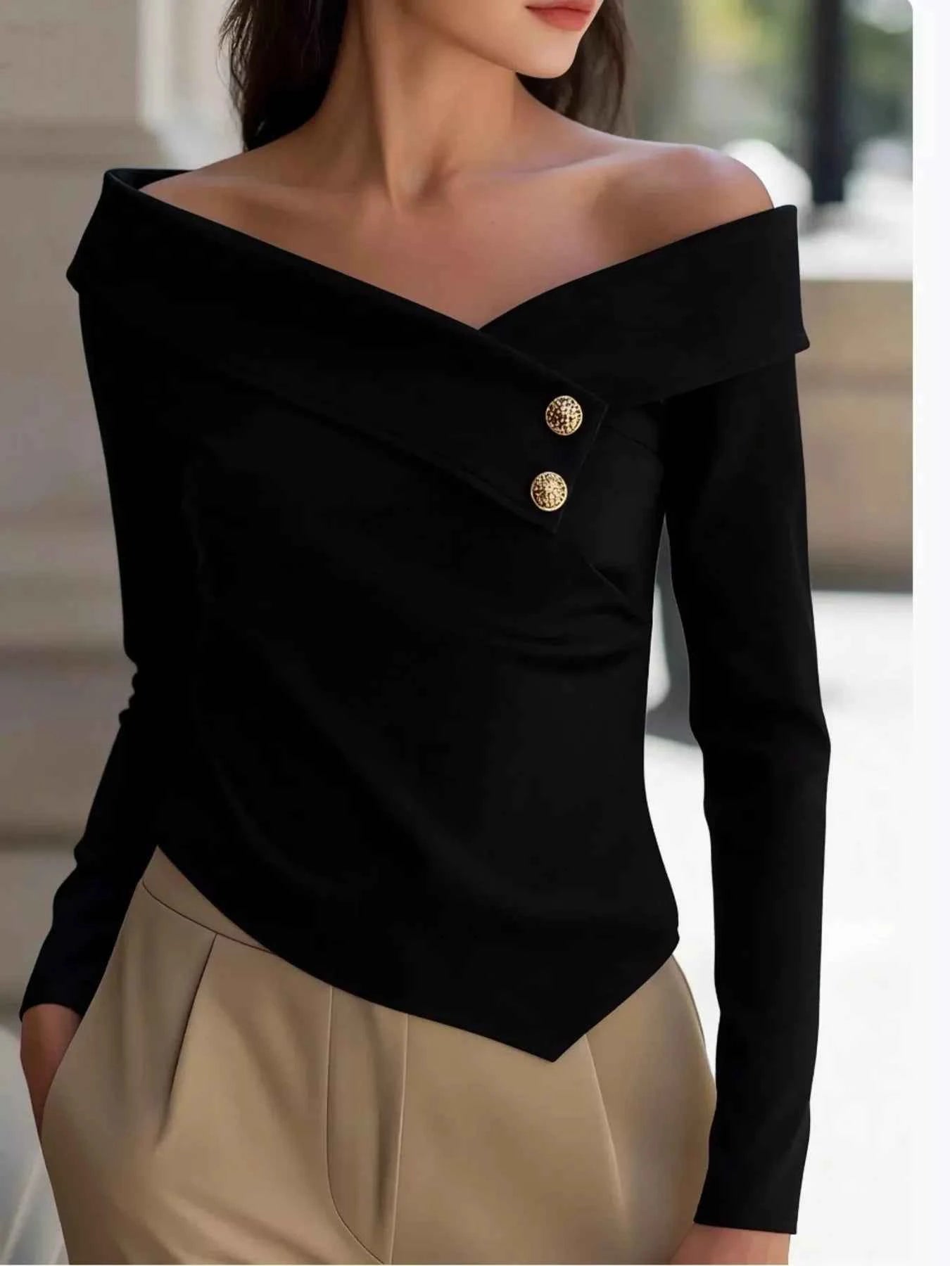 Off-Shoulder Button Decor Blouse Black 98ba682f440545cc86966a4cef0a76f9-Max-Origin