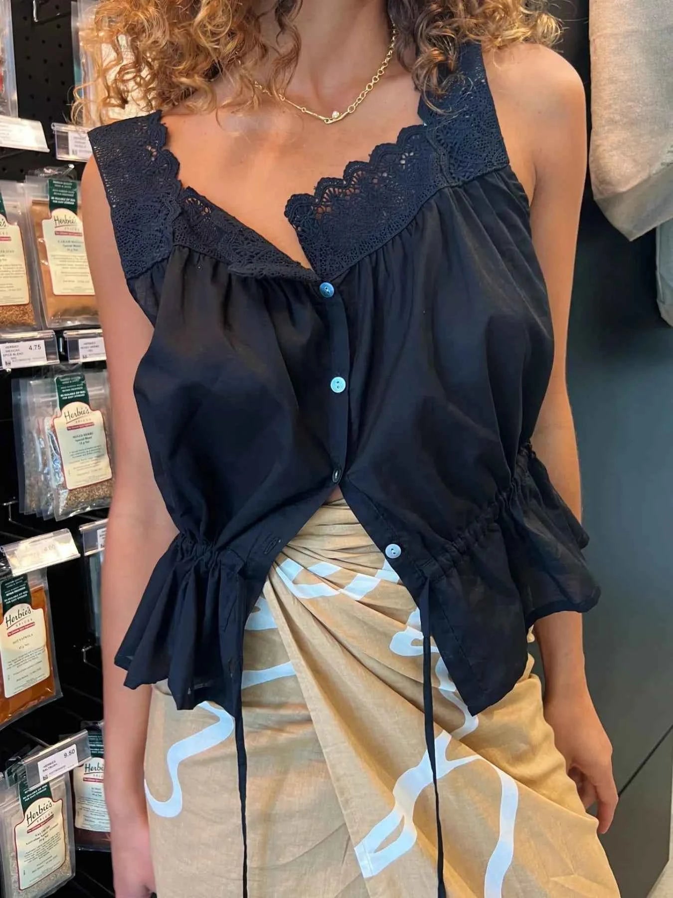 Lace Detail Tank and Shorts Set 98e7998f-0511-421f-afc3-9e8b252ea722-Max-Origin