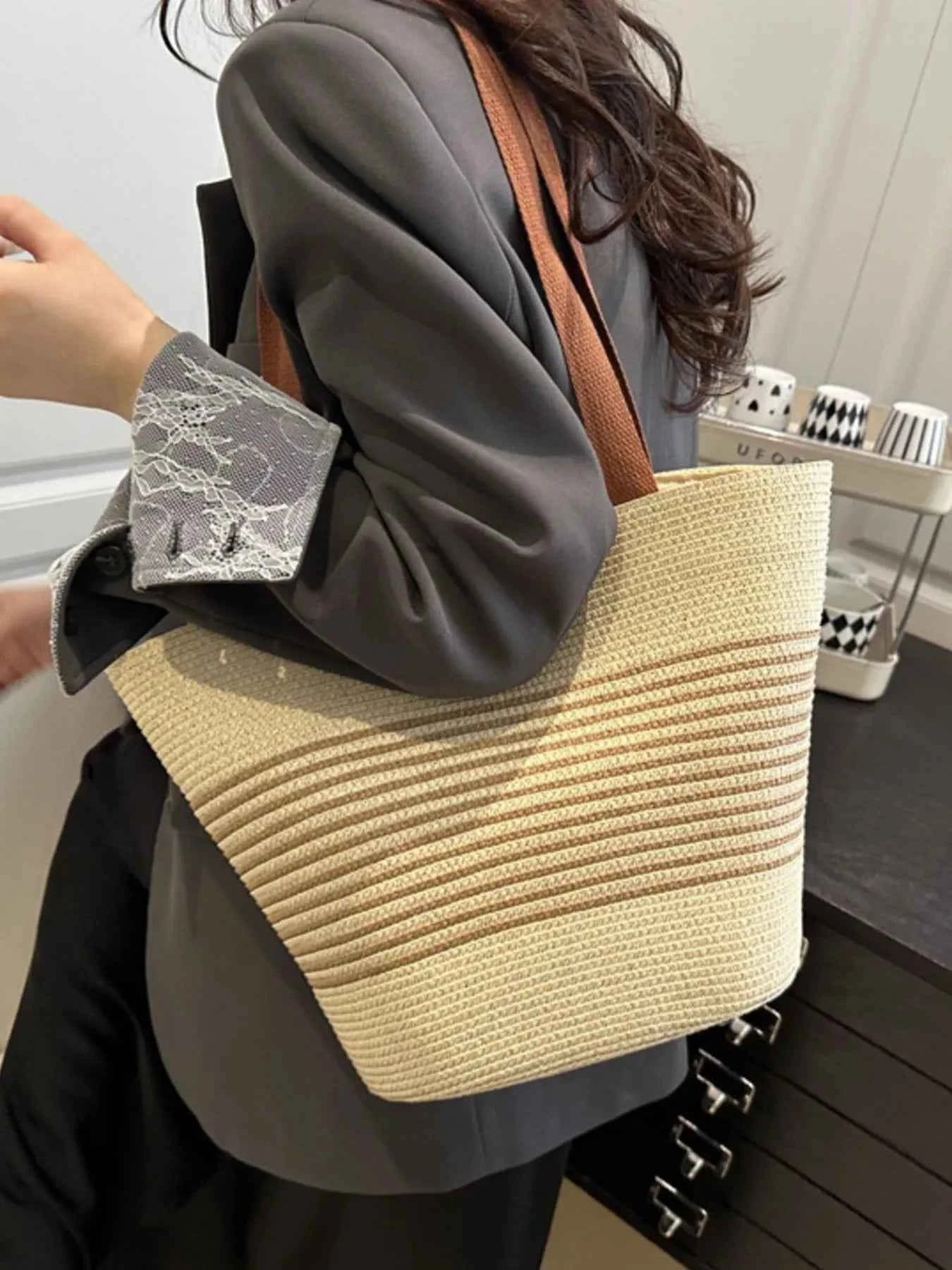 Striped Woven Tote Bag Beige ONESIZE 98e8cf56-d97f-4025-af53-c7ab989e5b77-Max-Origin