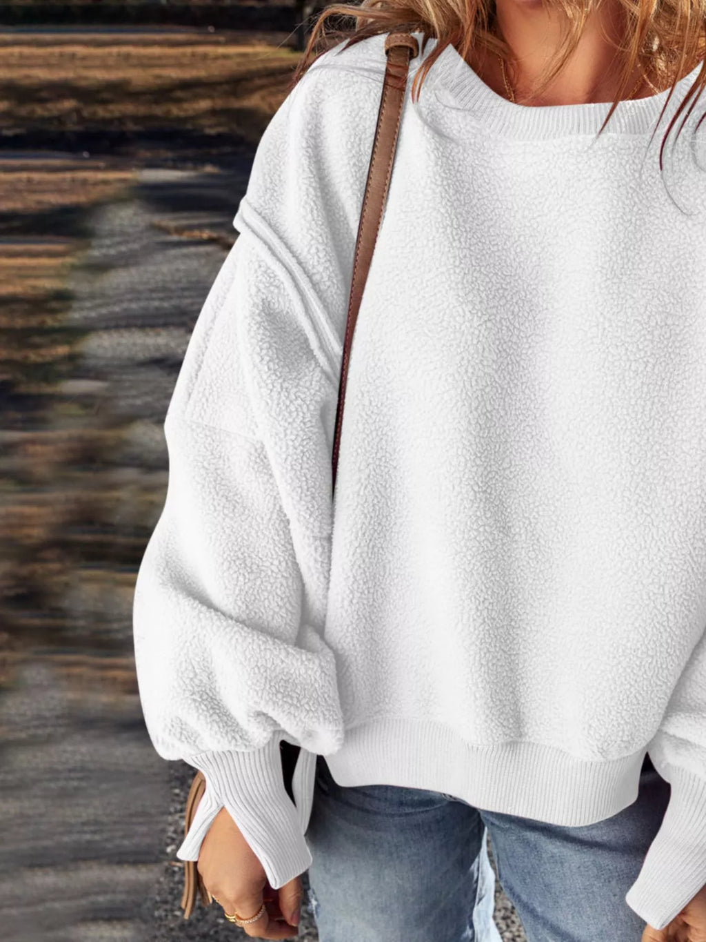 Round Neck Dropped Shoulder Sweatshirt 98f1ece9-621f-4881-a696-6f6e7466397b-Max-Origin