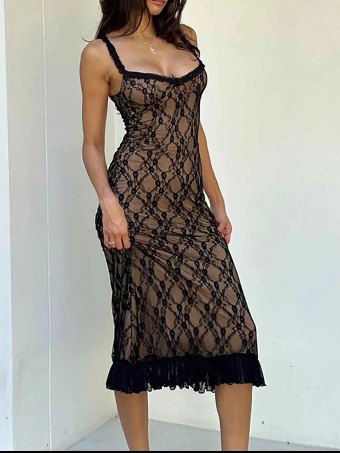 Lace V-Neck Midi Cami Dress 99b2a88b-4b72-4f51-a5e5-baf1d8790803-Max-Origin