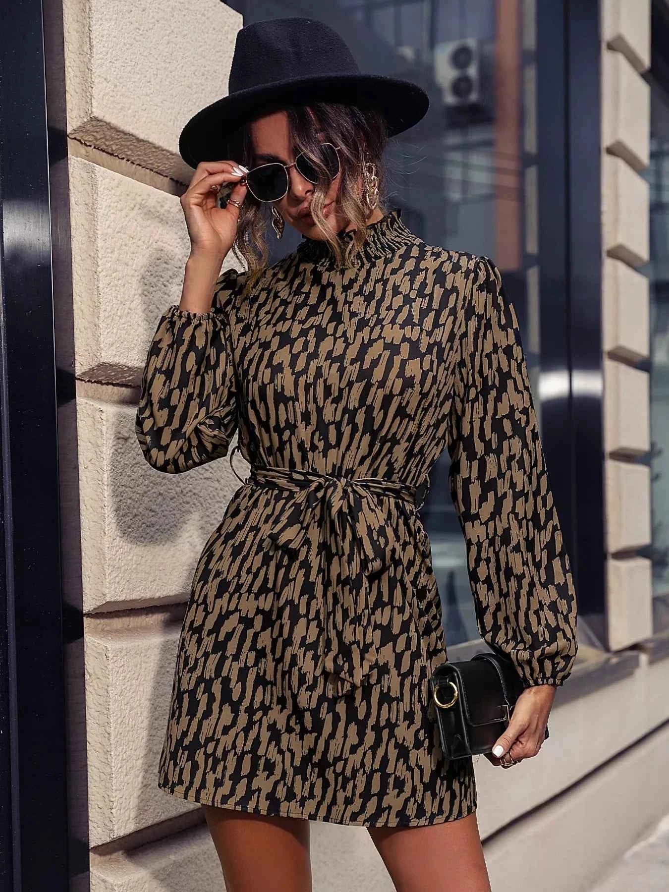 Printed Tie Waist Long Sleeve Dress 99c75b0e-2fbc-40c5-bccb-43627f1ed590-Max-Origin