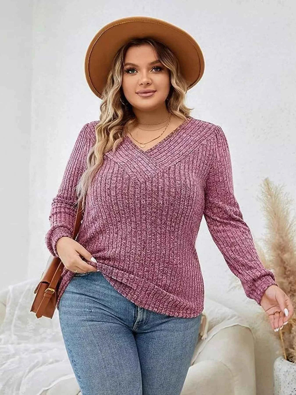 V-Neck Ribbed Long Sleeve Knit Top 99ead0d293a94be685b204602d4f75b5-Max-Origin