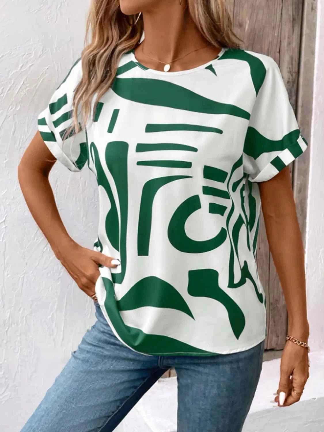 Contrast Round Neck Short Sleeve Blouse 9a8cbc4f-ebb3-457e-8629-bb19c7660554-Max-Origin