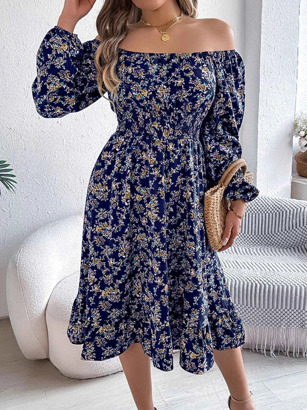 Floral Print Long Sleeve Square Neck Midi Dress 9b263f7644bc4c7a935d5b394b9e77be-Max-Origin