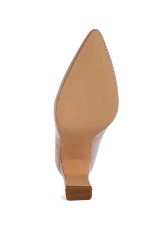 Uboa Slim Block Heel Pumps 9bb30799-5f0b-4e61-b3e3-4b76cc9b632e
