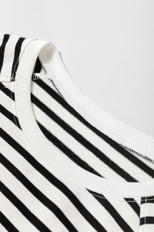 Stripe Raglan Sleeve Side Slit Sweatshirt 9bc1b3d5-77e2-471b-948a-f78f32ba32c7_5082f66a-0c41-46b6-9d81-4e819c30c02b