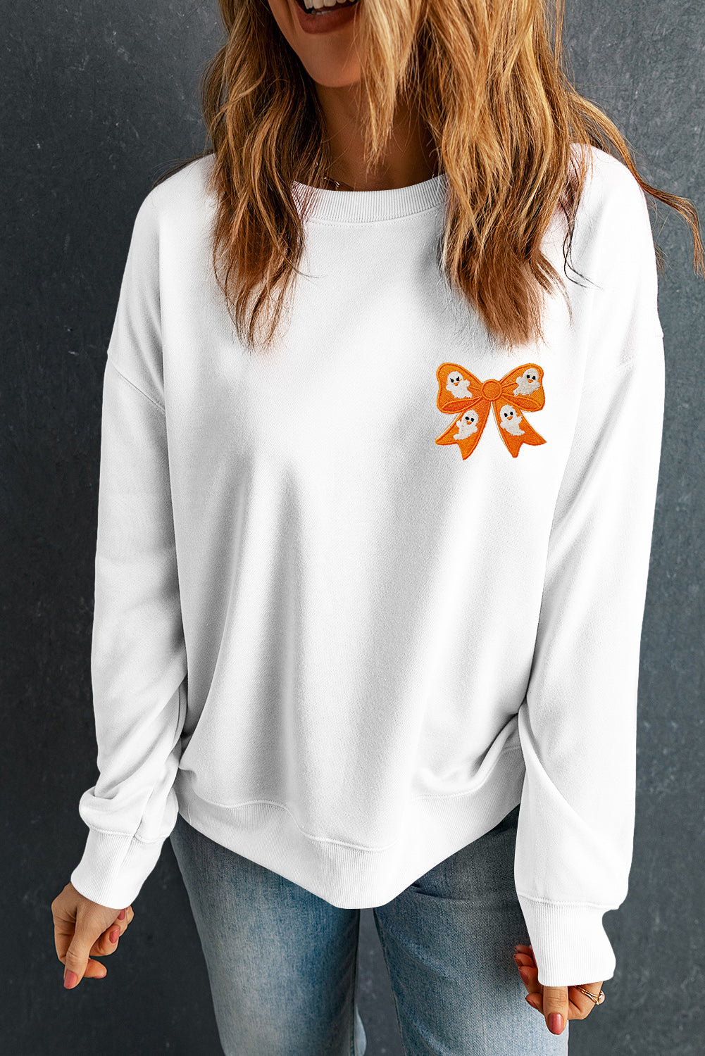 White Cute Halloween Ghost Bow Embroidered Graphic Sweatshirt 9bcf93abef008d84