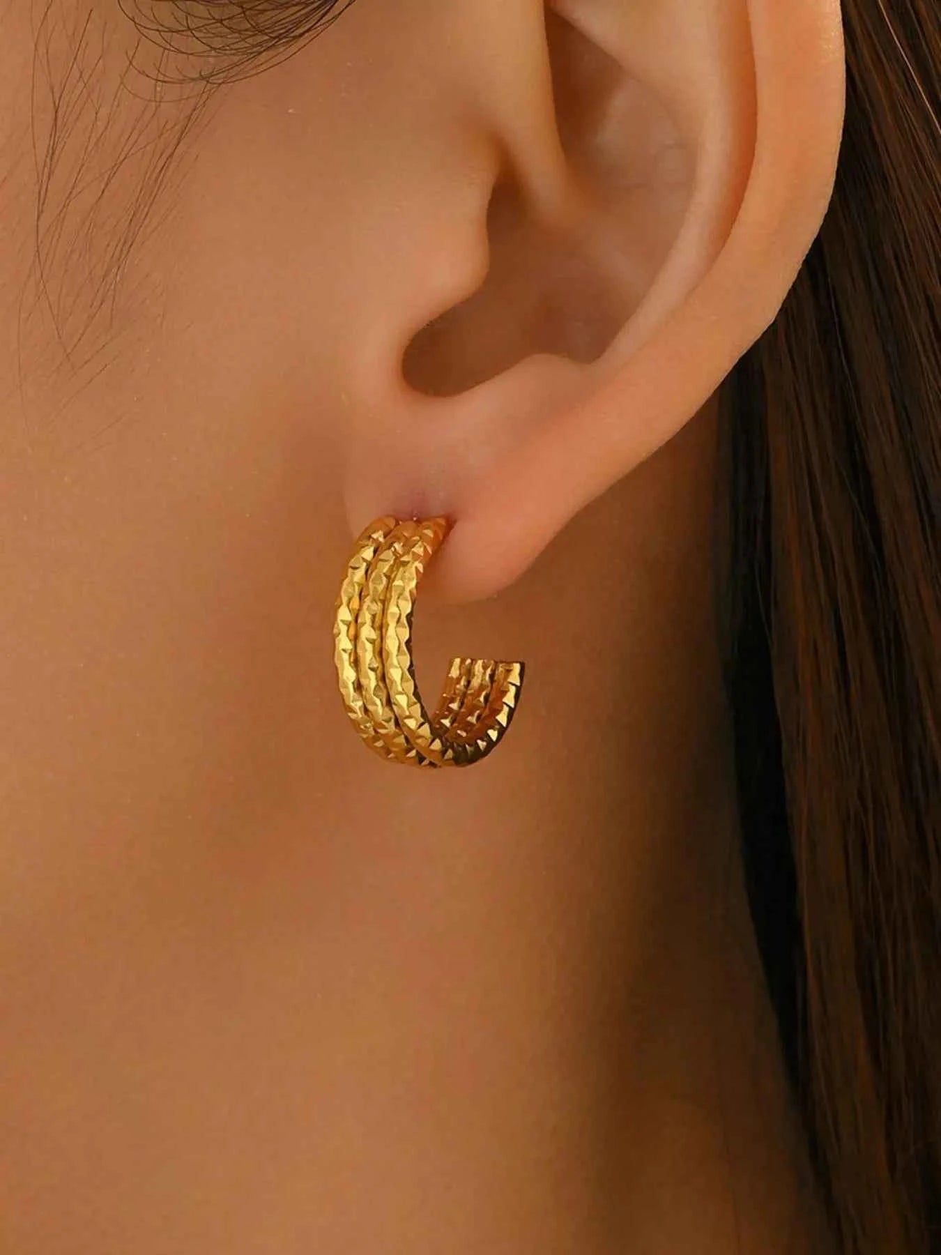 18K Gold-Plated Textured Triple Band Hoop Earrings 9be4329a-2462-40a4-b170-9c4a9b23d84a-Max-Origin