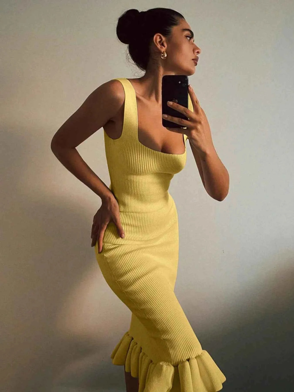 Ribbed Knit Bodycon Mermaid Dress with Ruffle Hem 9c9dcf54-7375-491c-87e3-8e59f4e9a5bc-Max-Origin