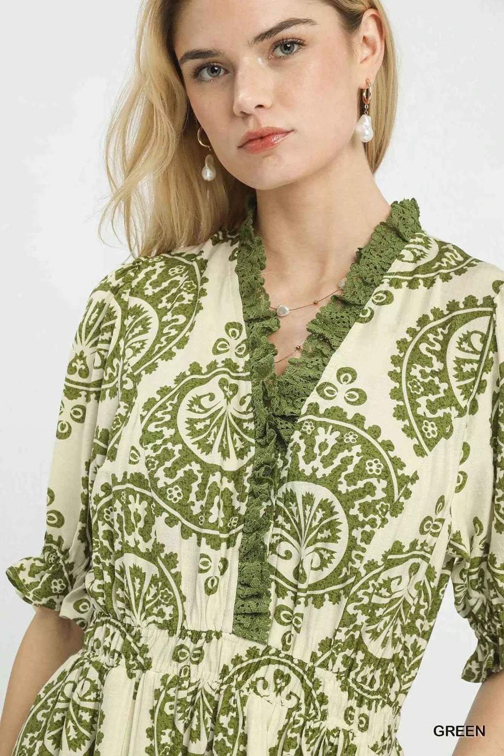 Umgee Paisley Smocked Waist Midi Dress 9cb74803-8d29-4774-acac-8b452bbdfaeb-Max-Origin