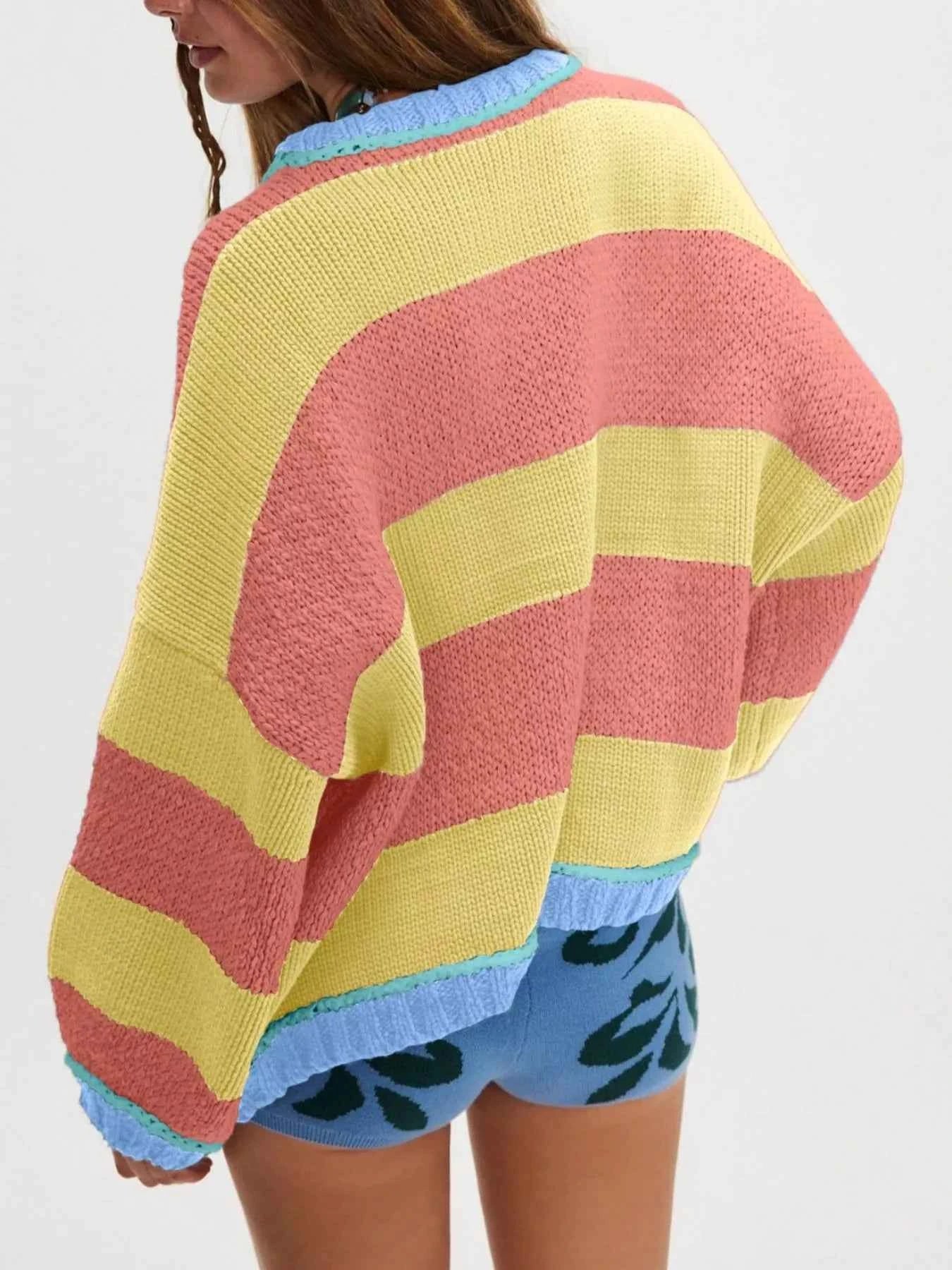 Color Block Round Neck Sweater 9d2742e7-5ac2-4fca-b917-112838556813-Max-Origin