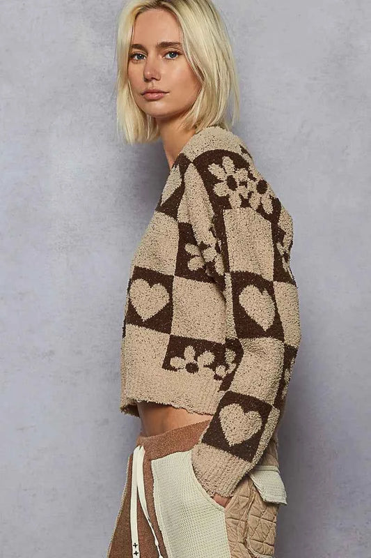 V-Neck Heart Pattern Checkered Sweater 9d299536-f888-4c65-8fd5-2d6d7ca8ba74-Max-Origin