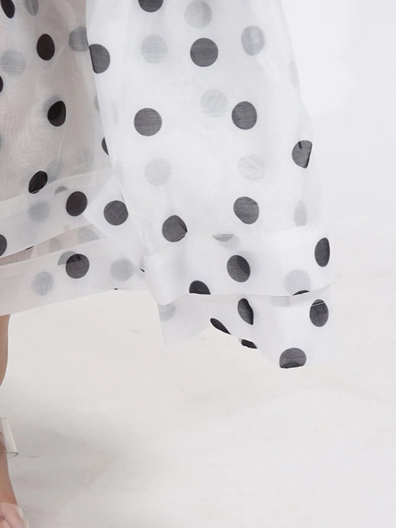 Polka Dot Puff Sleeve Top and Skirt Set 9d2c76d7-f2b6-4152-bdf1-9141ba8e8e4b-Max-Origin