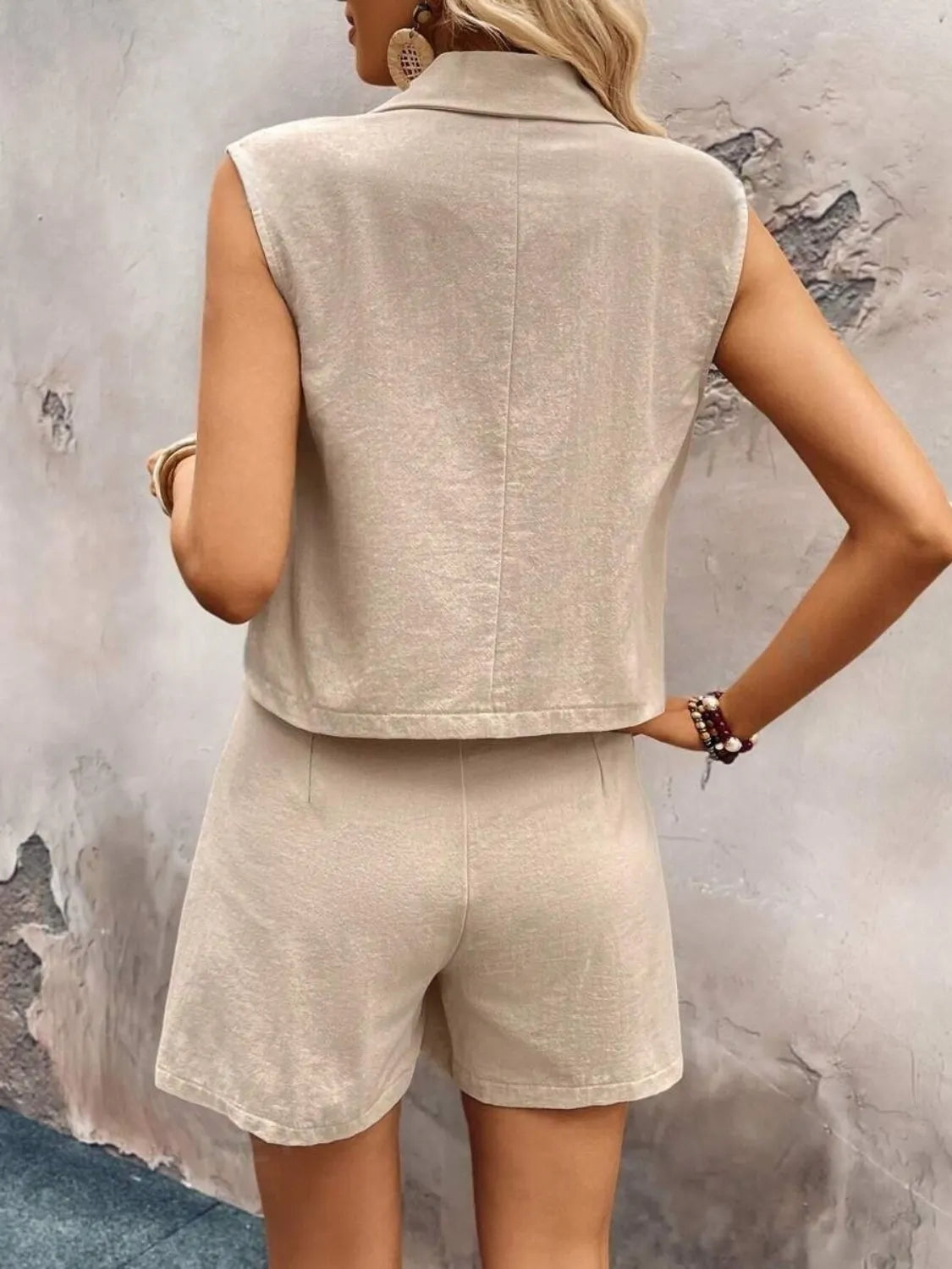 One Button Sleeveless Top and Shorts Set 9d5cefb7-bbf8-48a7-9d46-d326006f149d-Max-Origin