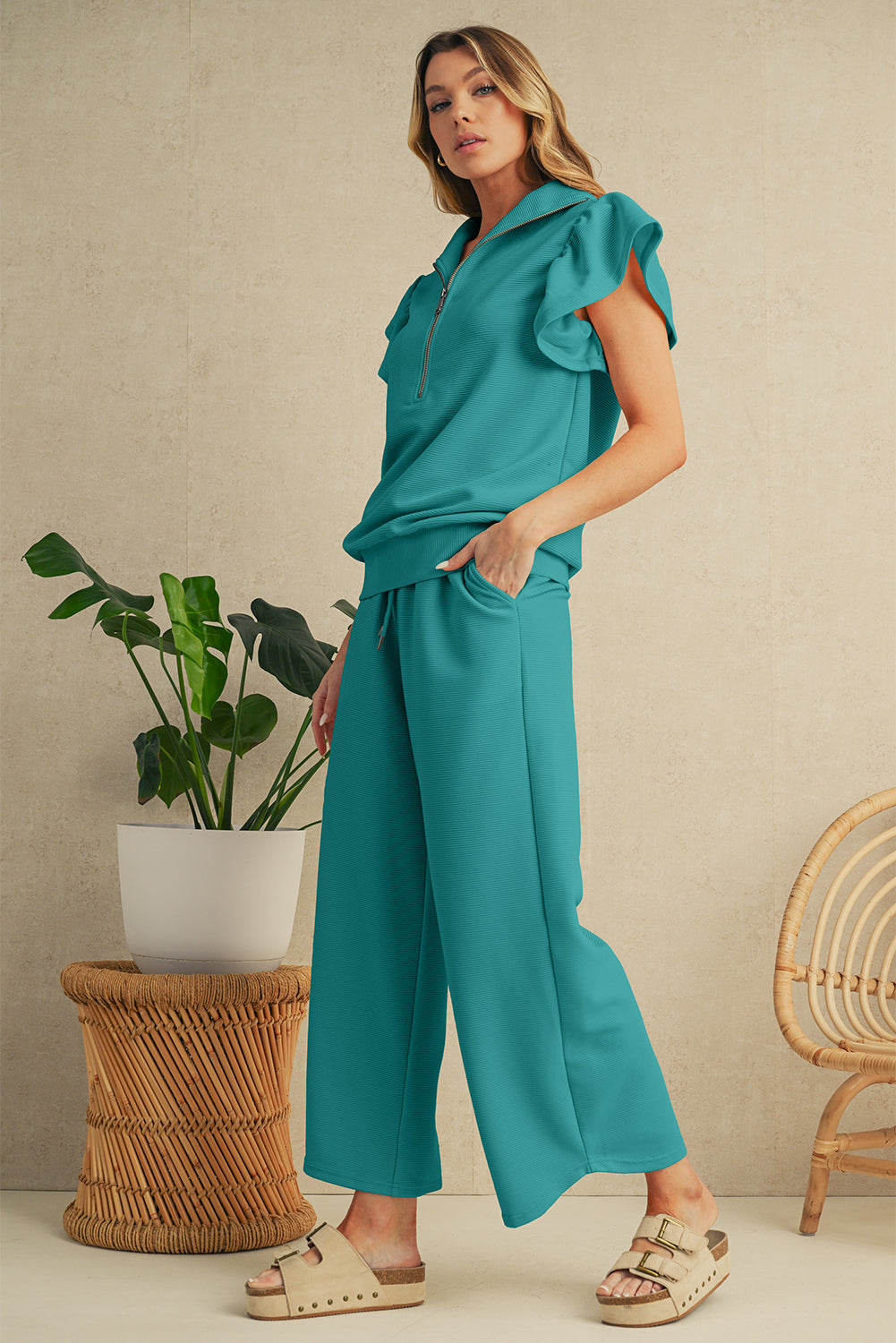 Black Textured Ruffle Sleeve Zipped Top and Wide Leg Pants Set 9db3841bce28c1e5