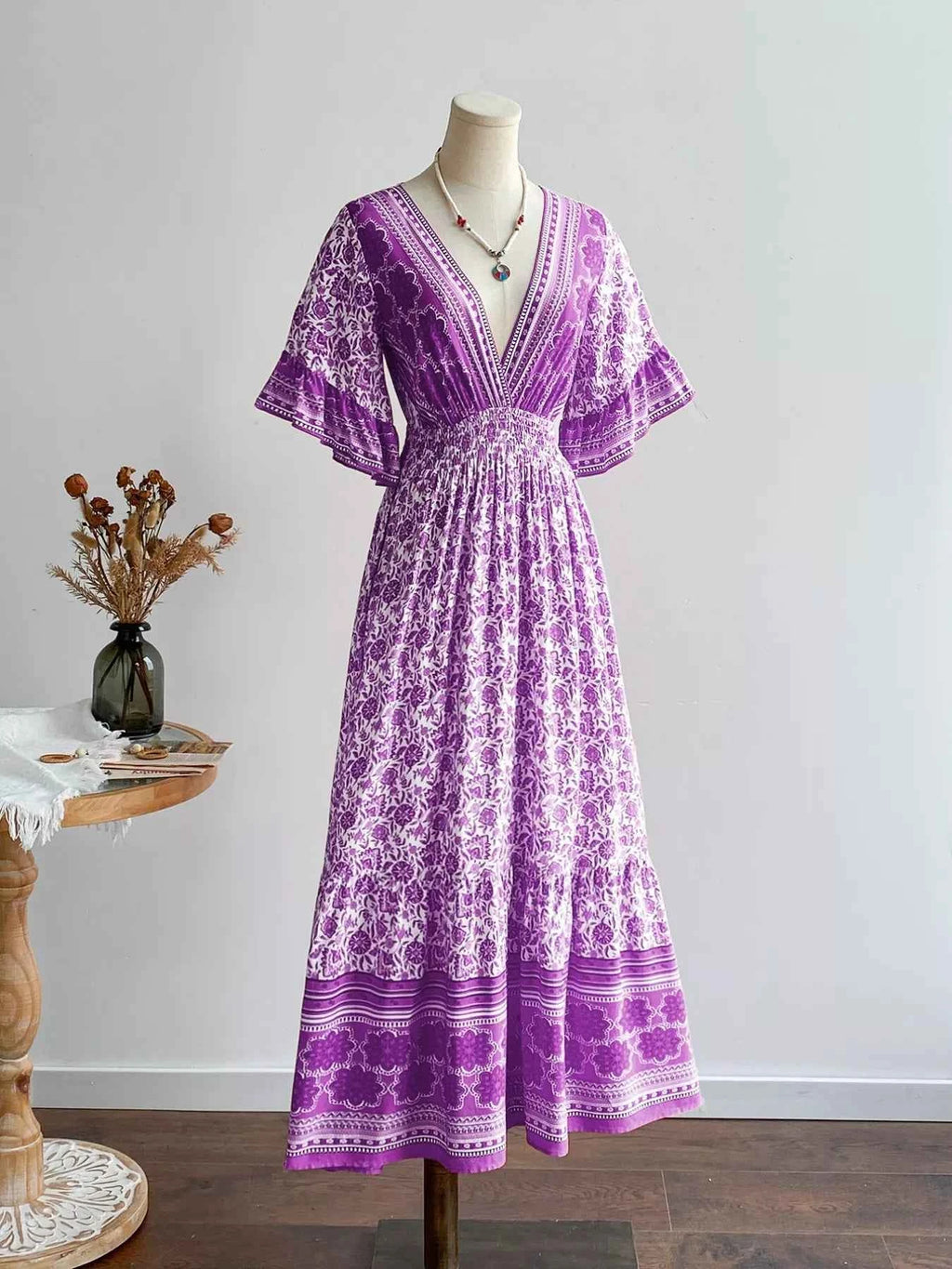 Floral Print Deep V-Neck Dress 9e8ab4cc-e0e2-47ba-8cad-f0c7623d88af-Max-Origin