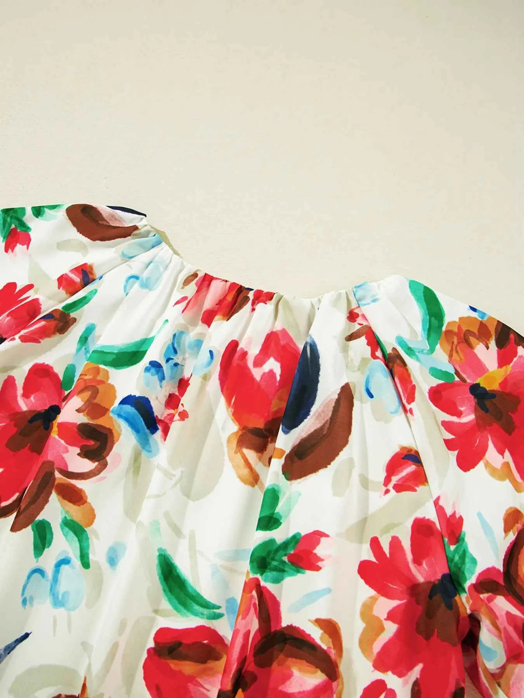 Floral Print Puffy Half Sleeve Blouse 9e939c8ffd48470c91567b006b0eefc9-Max-Origin