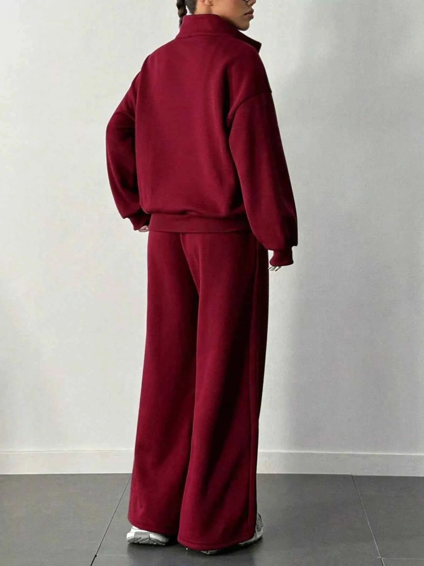 Half-Zip Long Sleeve Sweatshirt and Pants Set 9ecf7093-96f7-4ed6-8c60-e91f3bfd7e3e-Max-Origin