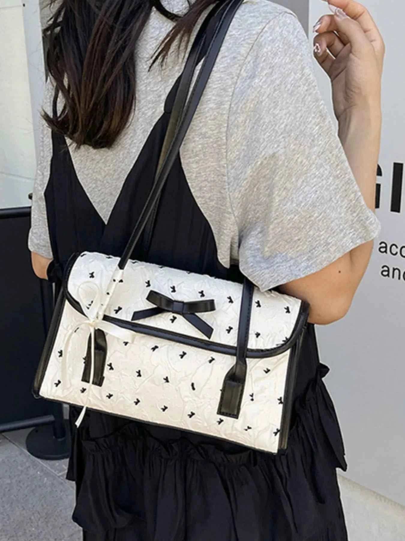 Bow PU Leather Shoulder Bag 9f17547e-cd72-42ef-b77f-47fa9ebe726b-Max-Origin