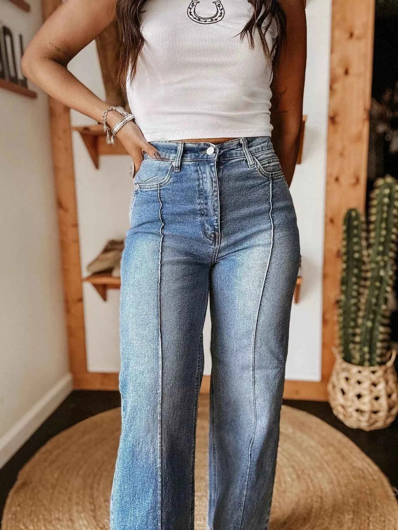 High-Waisted Wide Leg Cuffed Jeans 9f59678df2fb4356a03b0a8a07050041-Max-Origin