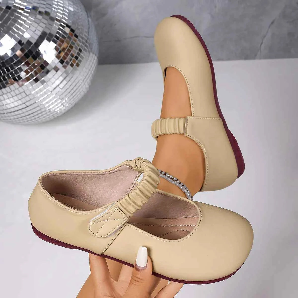Round Toe Flat Loafers 9f6300a4c2c245bc934673ebc21af014-Max-Origin