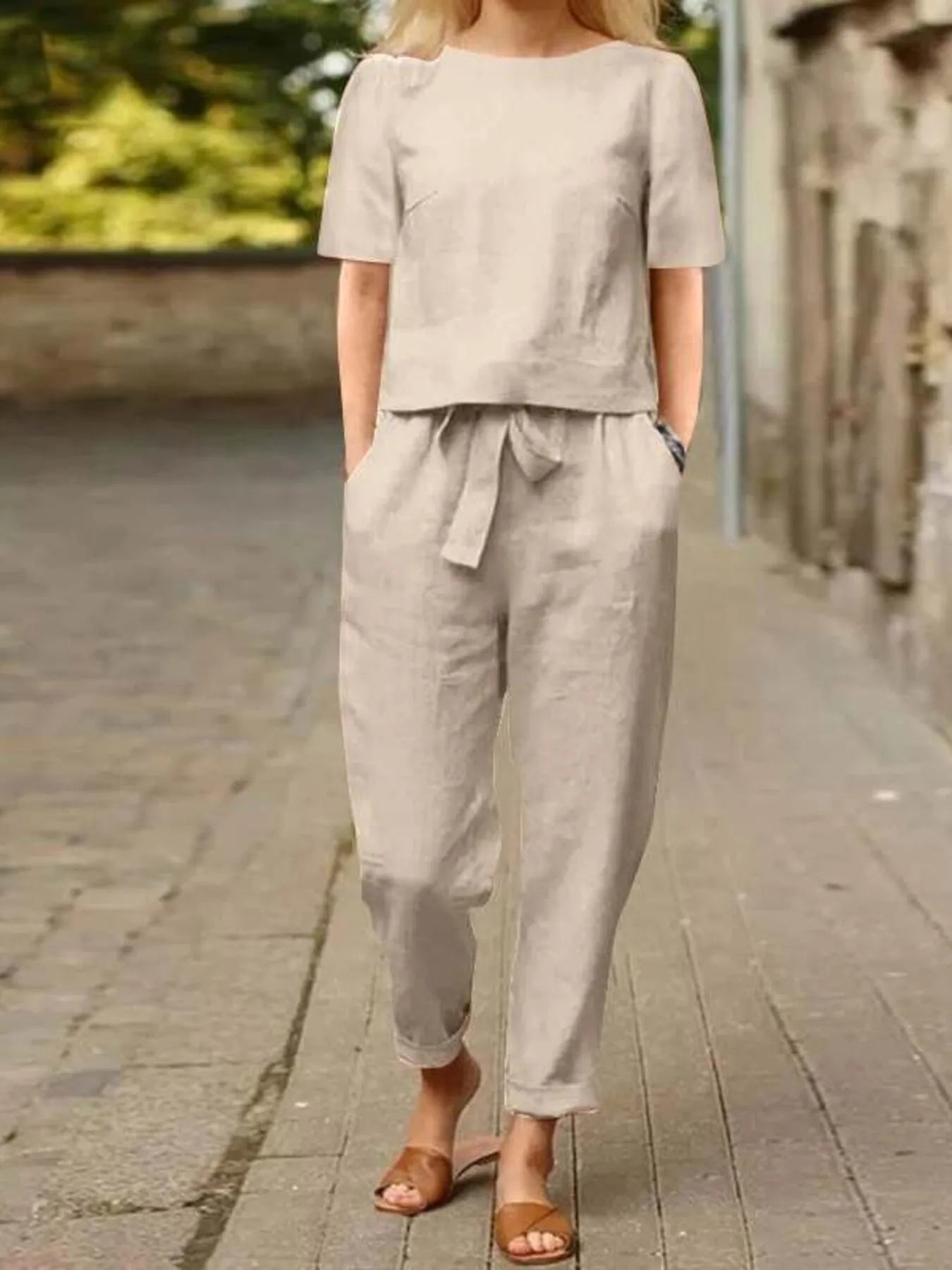 Full Size Round Neck Short Sleeve Top and Pants Set Plus Size 9fec1efa-d947-4b42-9f22-b70bdb7e20dc-Max-Origin