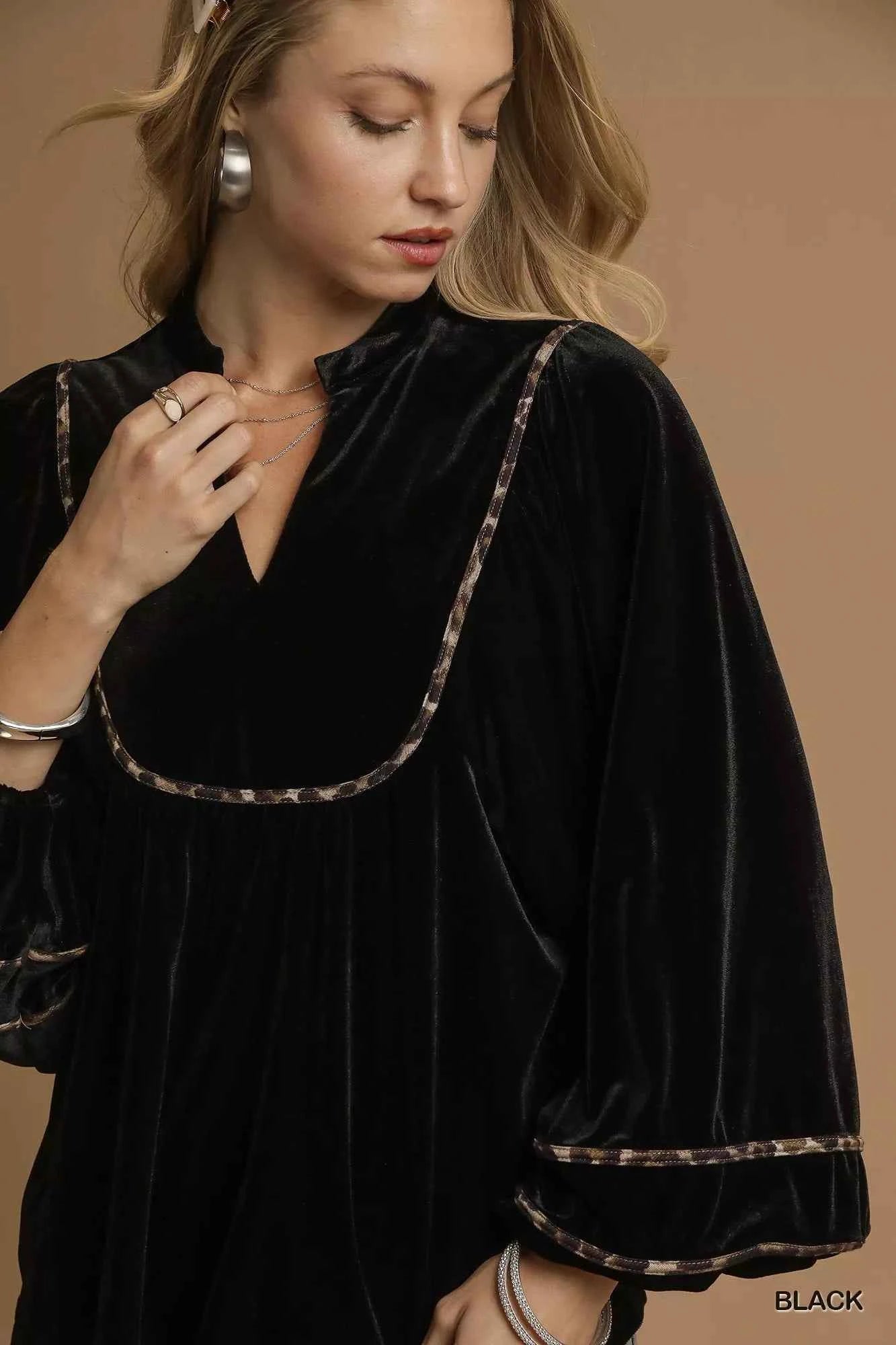 Umgee Velvet Long Sleeve Blouse with Contrast Trim 9ff4ac64-1f93-4aec-ab0e-8667fceacb1b-Max-Origin