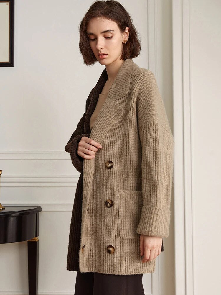 The Contrast Lapel Knit Cardigan BC7532C25EAC0BC41D1302C8221F7313_d1612294-3bae-490a-b295-3e29919c00c5