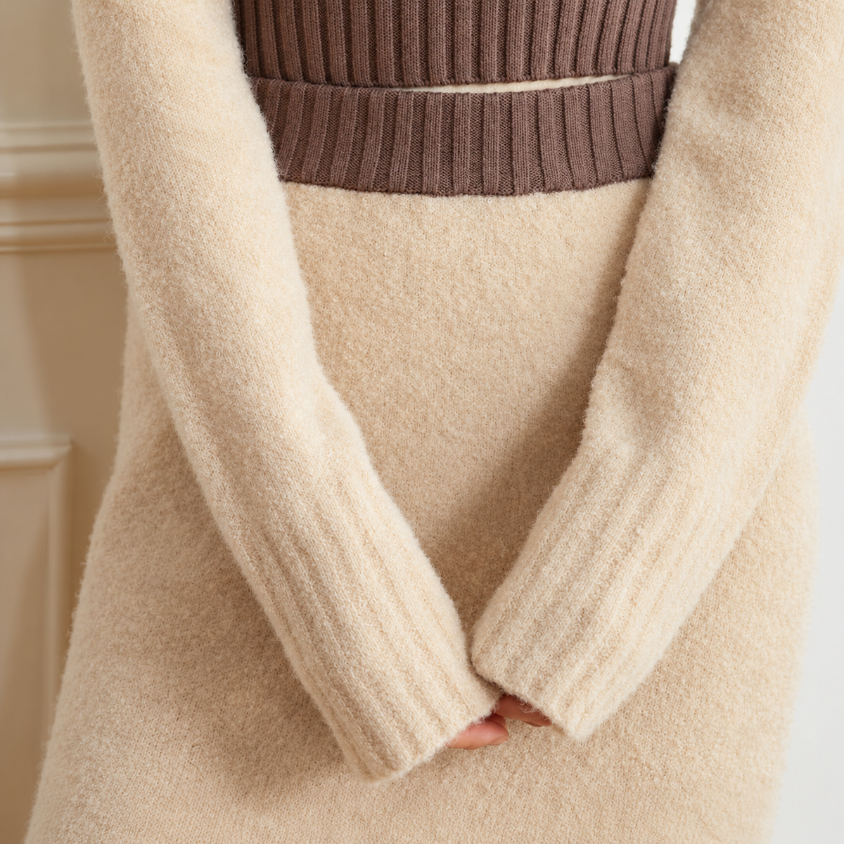 The Merlot Cropped Wool-Blend Sweater Cozy_Ivory_Boucle_Knit_Portrait