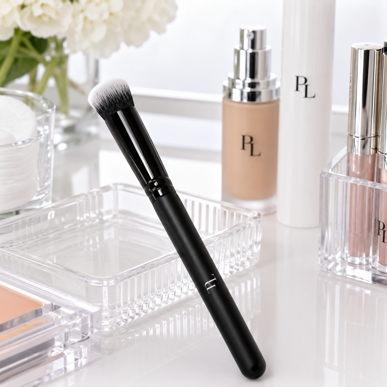 Large Blurrer Brush Elegantbeautyonasleekvanity